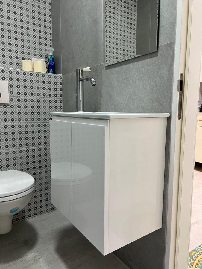 ניב ברוזמרין Apartment